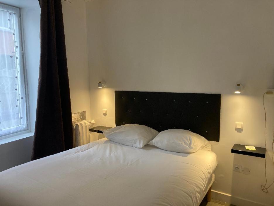 Aigle D'Or Hotel Thiers Kültér fotó